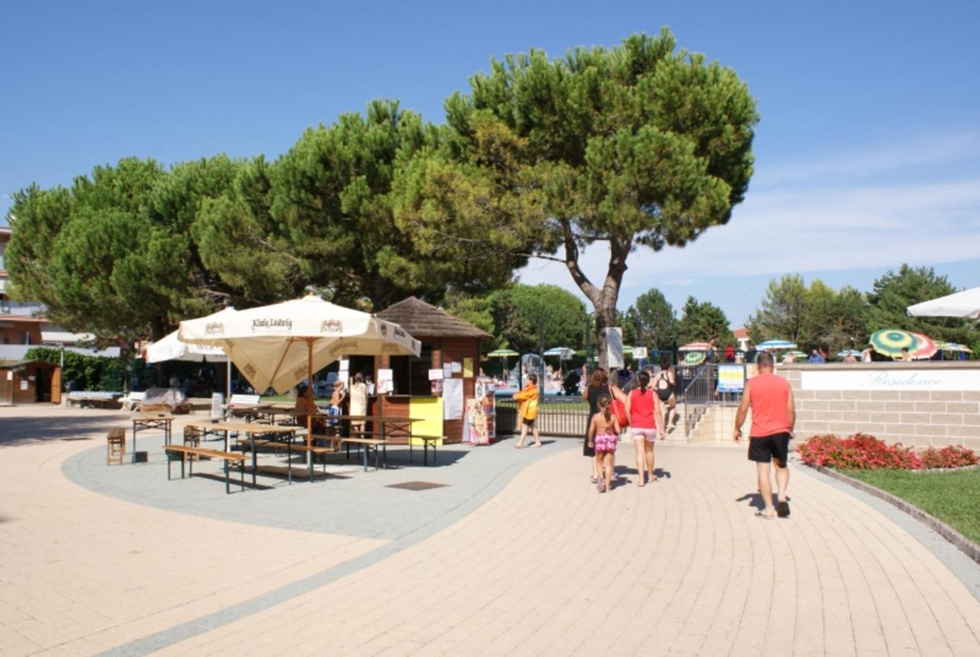 Flat In A With Pools And Tennis Courts * Bibione