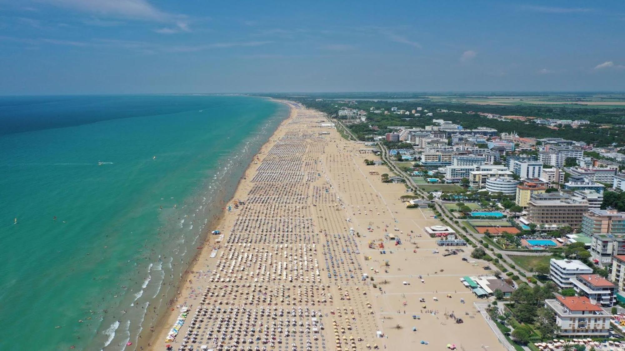 Apartment Flat In A With Pools And Tennis Courts Bibione